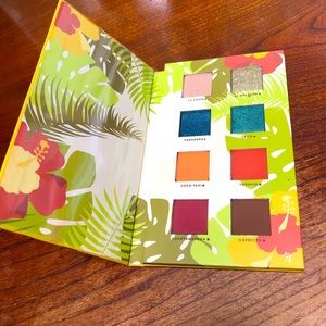 Alamar eyeshadow palette